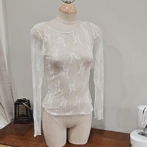 Delicate Sheer Lace Long-Sleeve Top - White. Sz Small